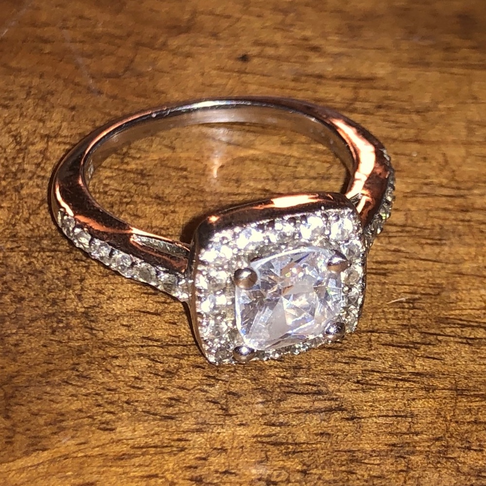 Women’s Size 6 Sterling Silver CZ Ring